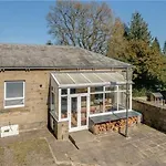 Folly View - Private, Peaceful With Stunning Views. Apartment *