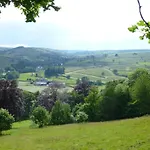 Folly View - Private, Peaceful With Stunning Views.