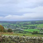 Folly View - Private, Peaceful With Stunning Views. Pateley Bridge