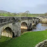 Folly View - Private, Peaceful With Stunning Views. Apartment Pateley Bridge