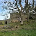 Apartment Folly View - Private, Peaceful With Stunning Views. *