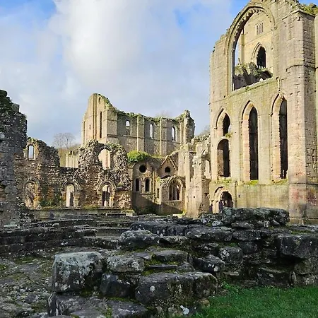 Folly View - Private, Peaceful With Stunning Views. Апартаменты *