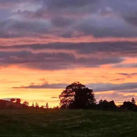 Folly View - Private, Peaceful With Stunning Views. Апартаменты