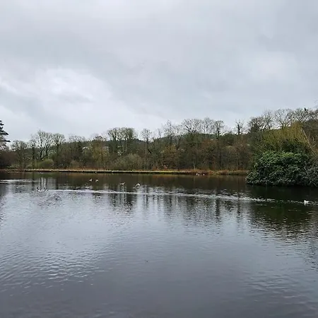 Апартаменты Folly View - Private, Peaceful With Stunning Views. Пэтели-Бридж