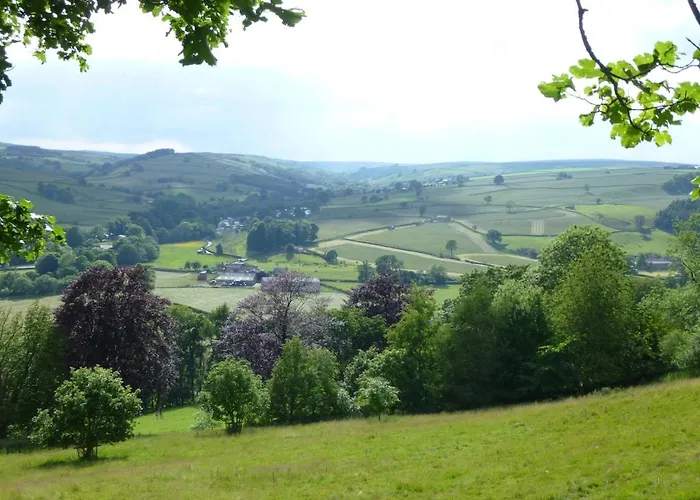 Folly View - Private, Peaceful With Stunning Views.
