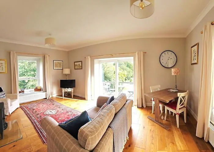 Folly View - Private, Peaceful With Stunning Views.