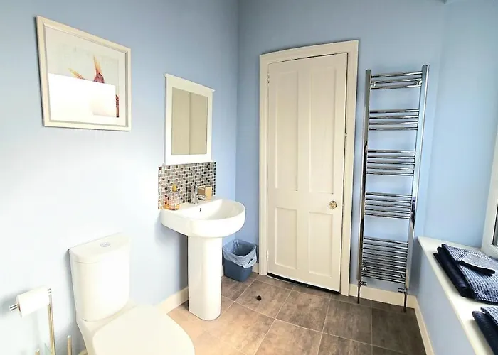 Folly View - Private, Peaceful With Stunning Views.