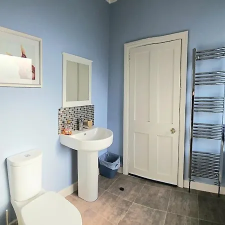 Folly View - Private, Peaceful With Stunning Views. *